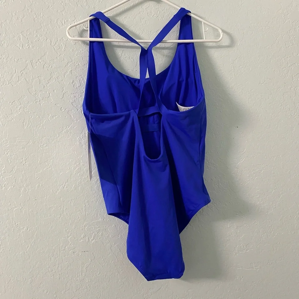 Athleta Malibu Onepiece Swimsuit in blue - Picture 3 of 6